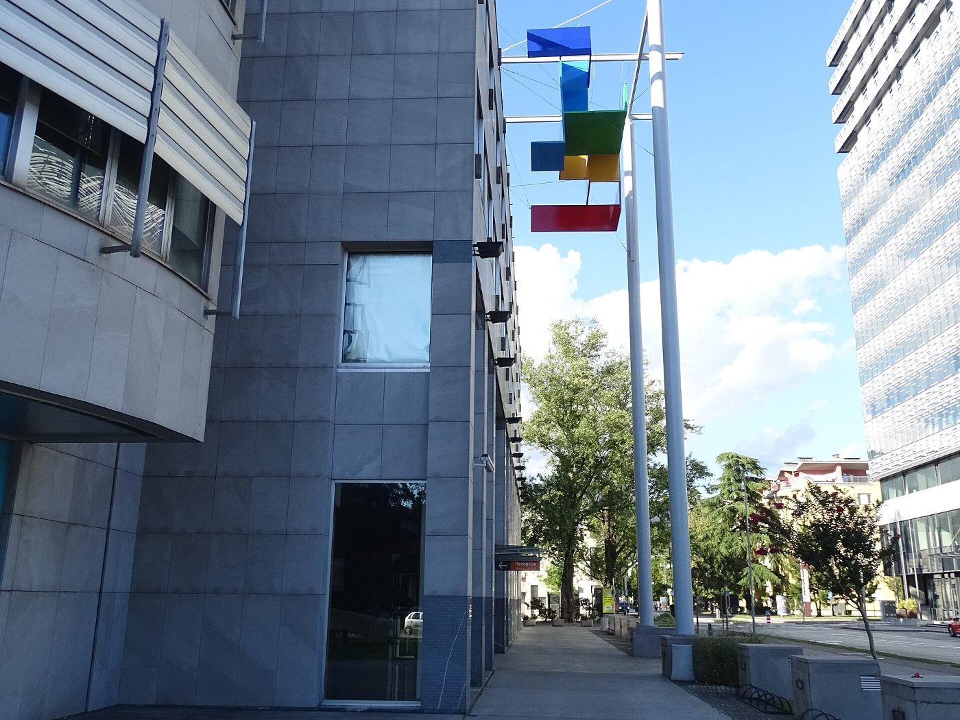 Poslovna stavba podjetja HIT v Novi Gorici